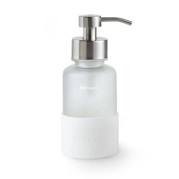 600700_fg_foam_bottle_empty_white_right_front_silo_web_H6Oq13S_600700_lg